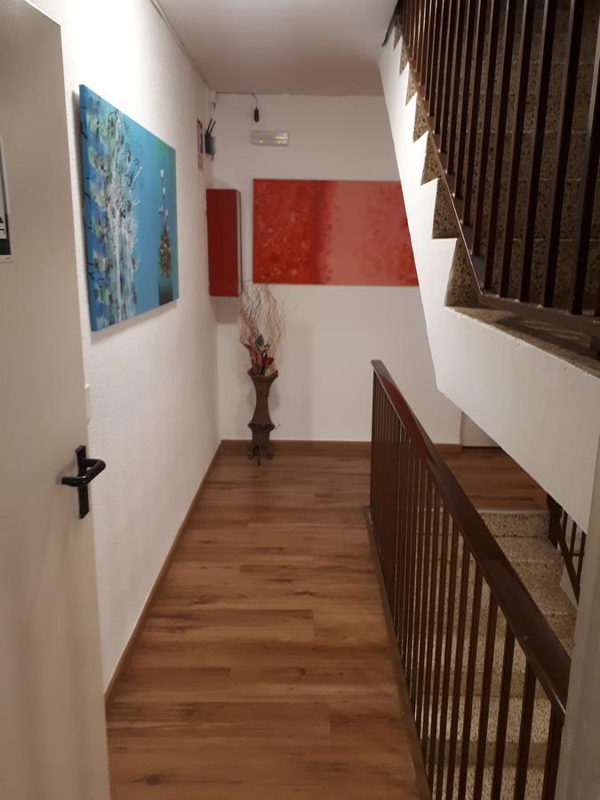 Hostal Oklahoma Reus Exterior photo